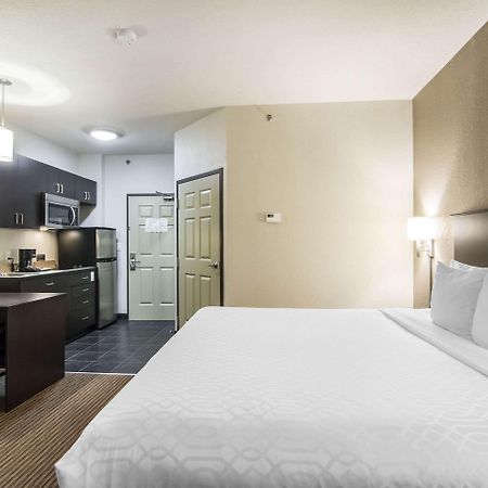 Quality Inn & Suites Thompson Eksteriør bilde