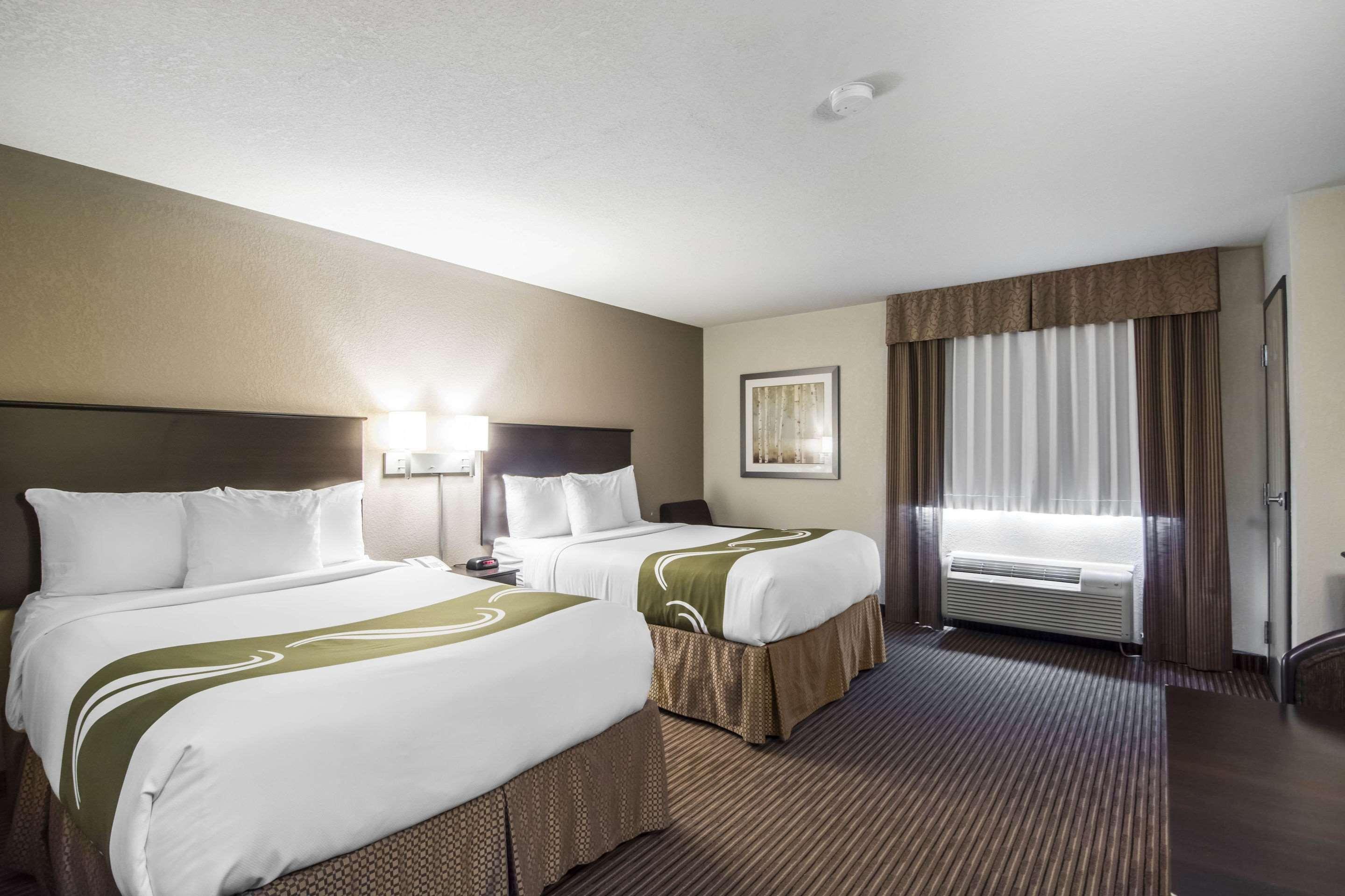Quality Inn & Suites Thompson Eksteriør bilde