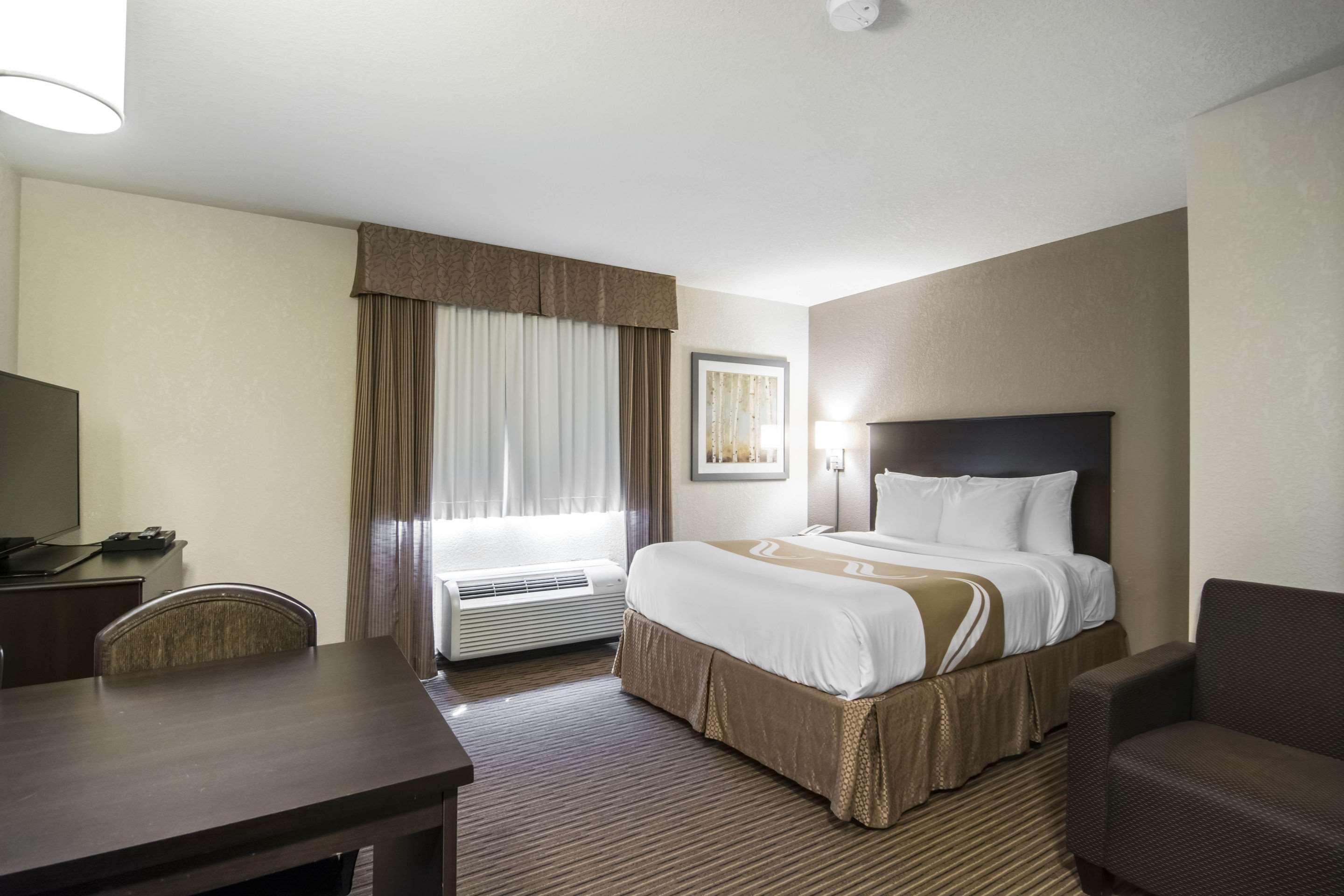Quality Inn & Suites Thompson Eksteriør bilde