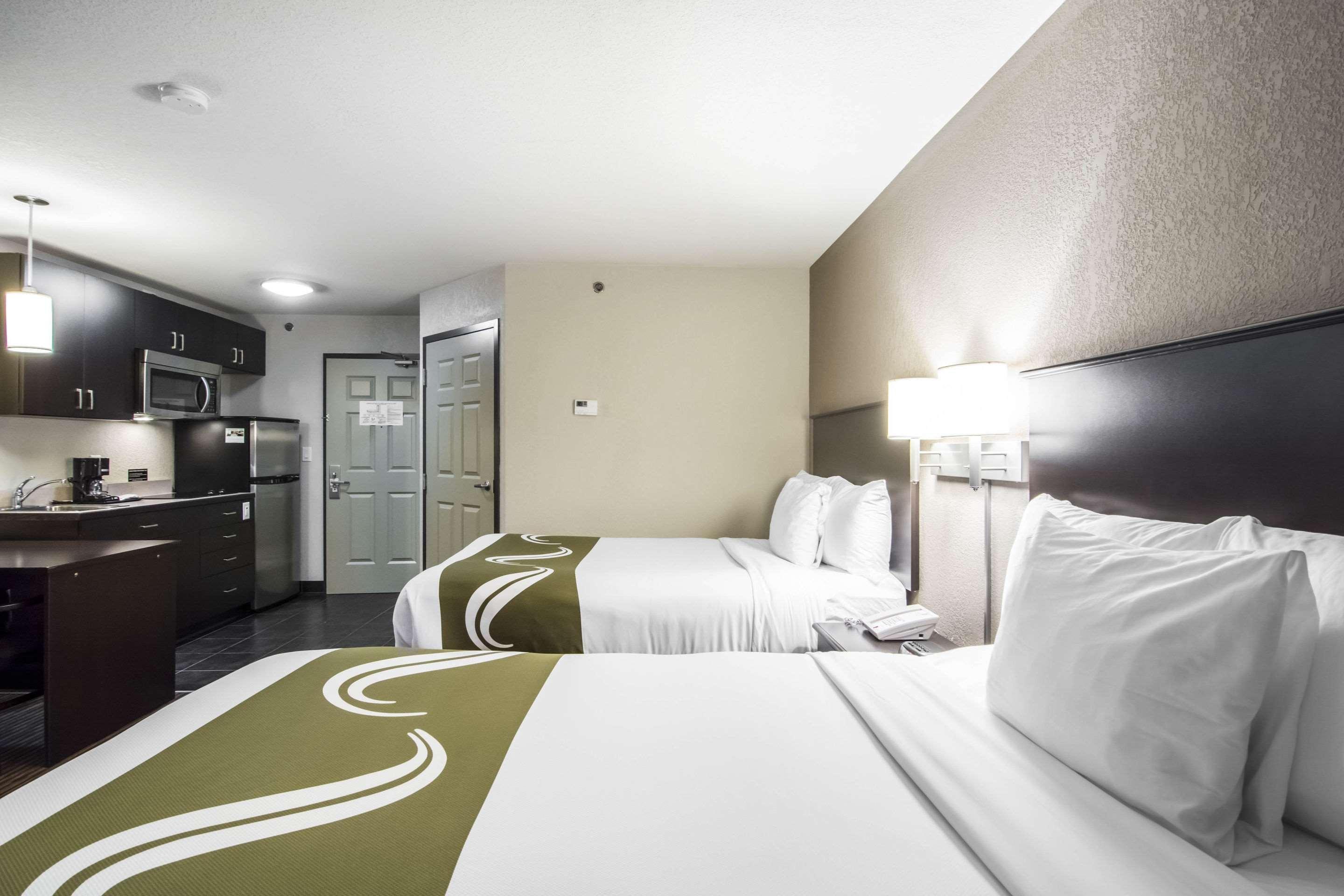 Quality Inn & Suites Thompson Eksteriør bilde