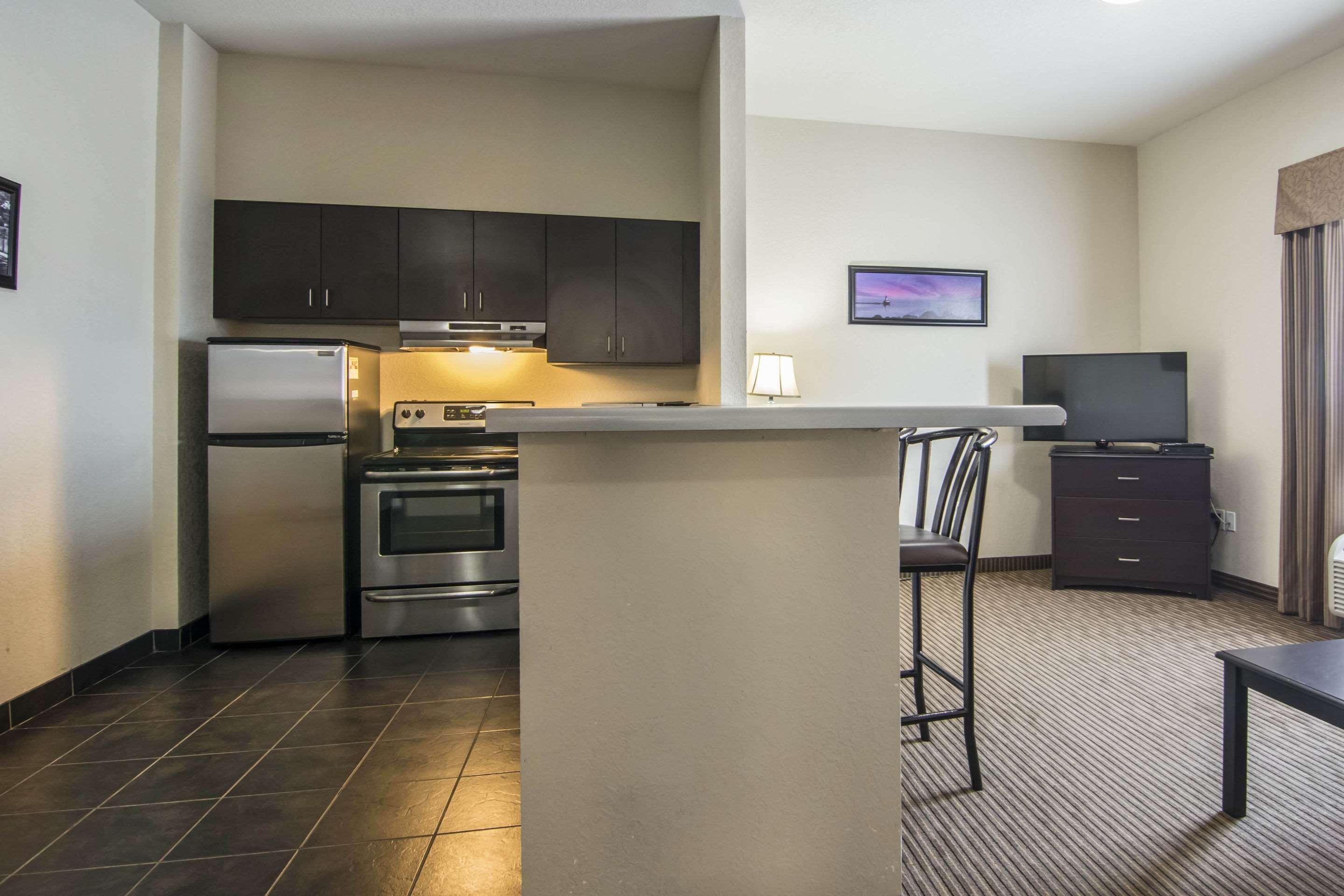 Quality Inn & Suites Thompson Eksteriør bilde