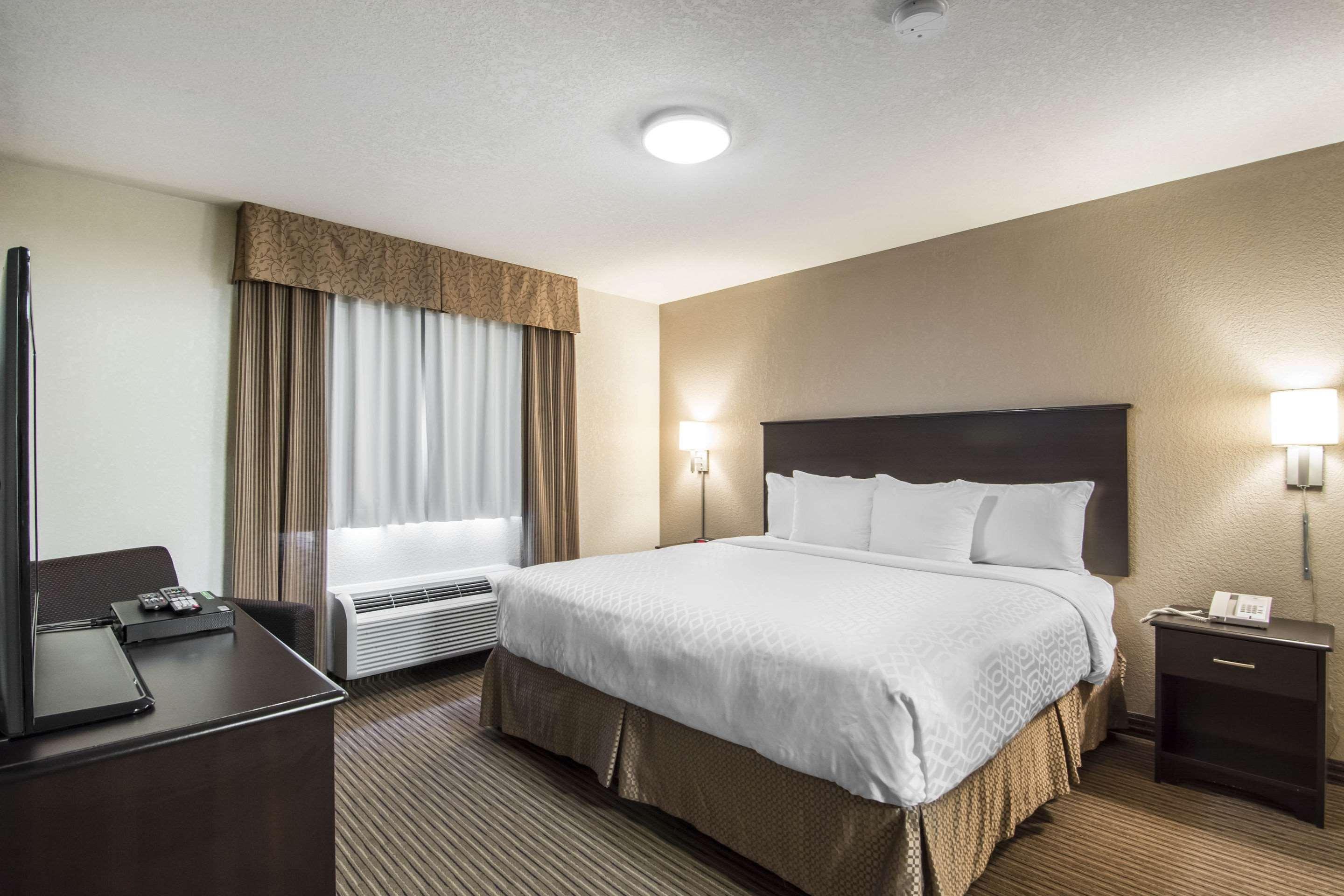 Quality Inn & Suites Thompson Eksteriør bilde