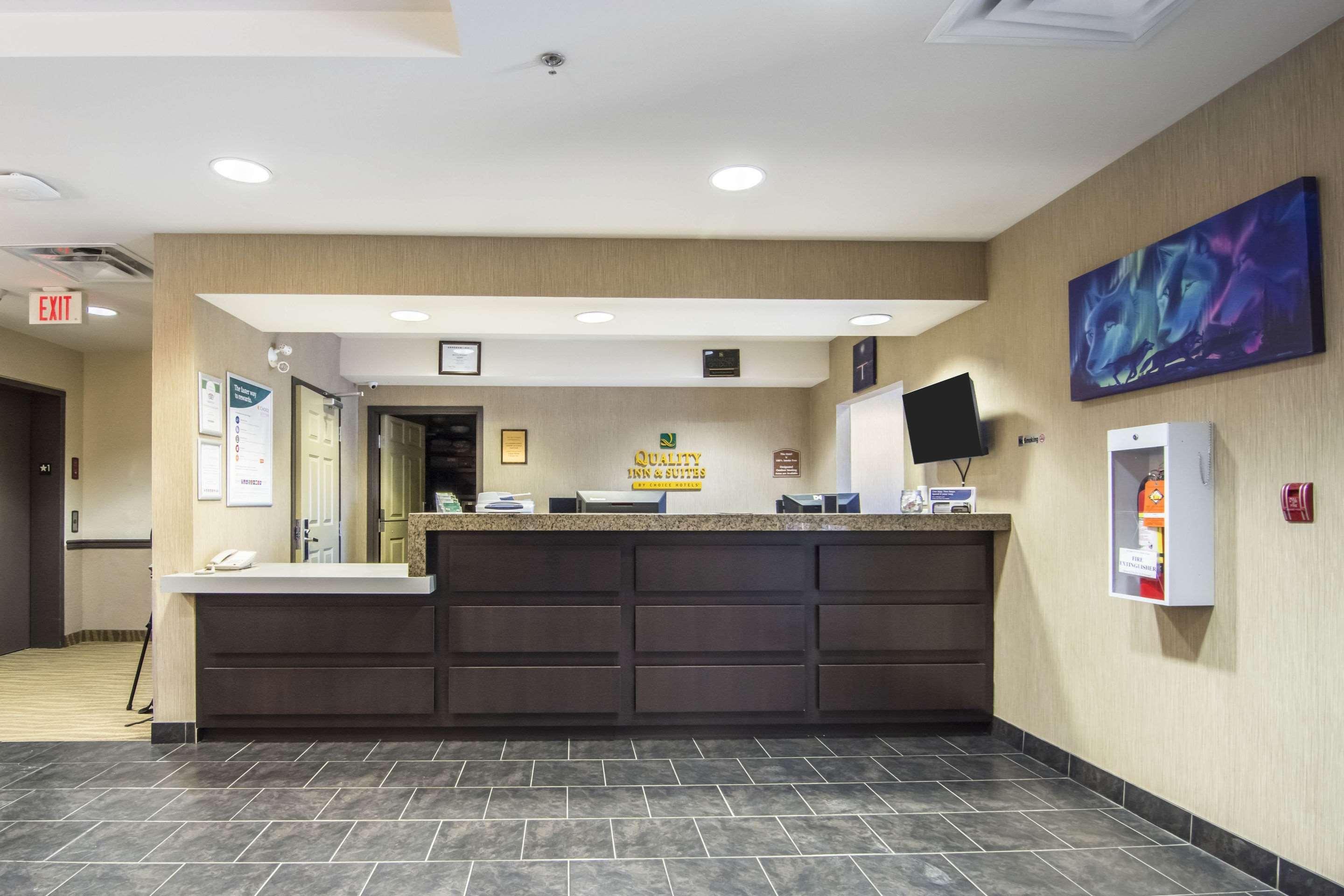 Quality Inn & Suites Thompson Eksteriør bilde